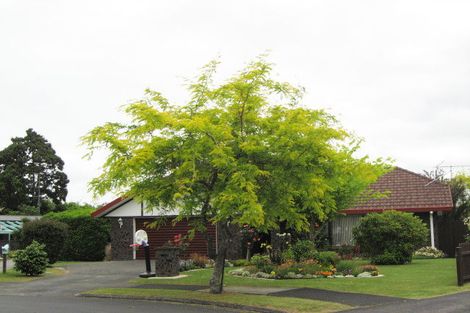 Photo of property in 17 Peridot Place, Conifer Grove, Takanini, 2112