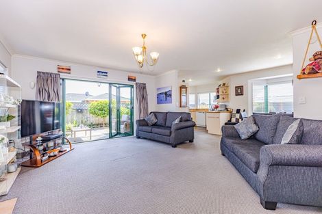 Photo of property in 16 Kelsi Street, Tawhero, Whanganui, 4501