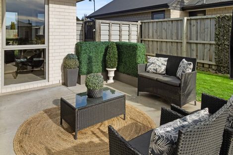 Photo of property in 16 Whiteoak Grove, Tinwald, Ashburton, 7700