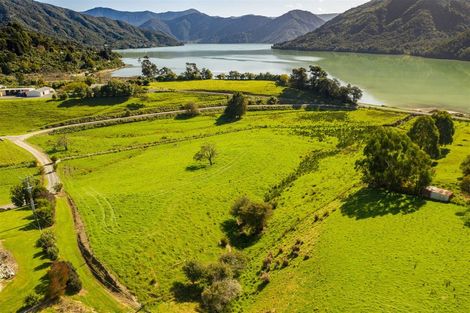 Photo of property in Queen Charlotte Drive, Linkwater, 7281