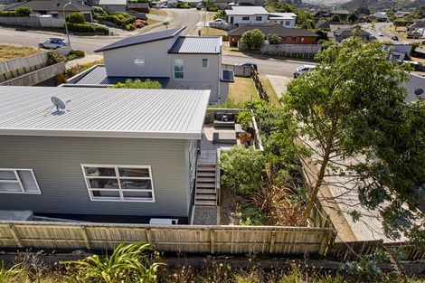 Photo of property in 147 Navigation Drive, Whitby, Porirua, 5024
