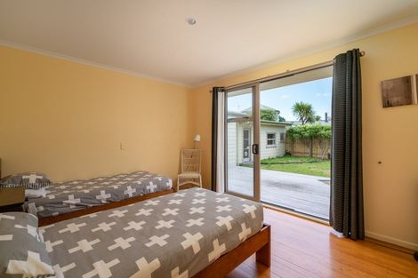 Photo of property in 22 Pokaka Crescent, Wharewaka, Taupo, 3330