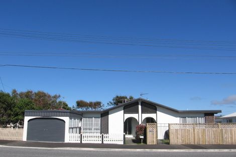 Photo of property in 74af1 Rotherham Terrace, Miramar, Wellington, 6022