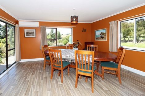 Photo of property in 137 Lees Pakaraka Road, Te Ore Ore, Masterton, 5886