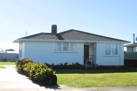Photo of property in 13 Curling Crescent, Onekawa, Napier, 4110