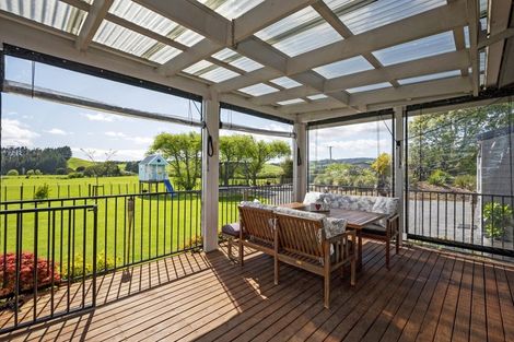 Photo of property in 590 Clevedon Kawakawa Road, Clevedon, Papakura, 2585