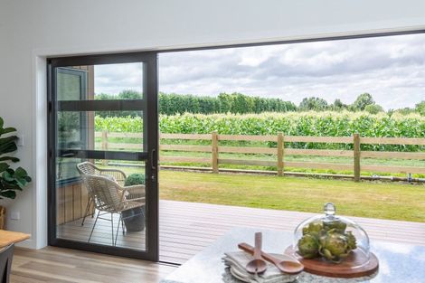 Photo of property in 6b James Kidd Place, Greytown, 5712