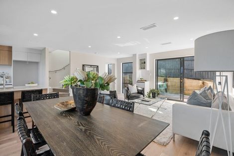 Photo of property in 4f Meadowvale Avenue, Forrest Hill, Auckland, 0620