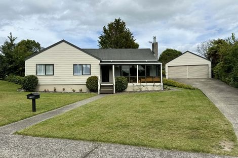 Photo of property in 10 Campbell Place, Pukehangi, Rotorua, 3015