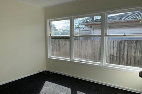 Photo of property in 26 Tiraumea Drive, Pakuranga, Auckland, 2010