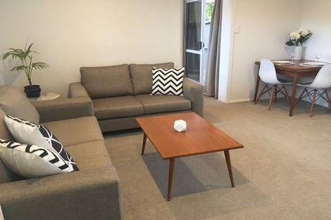 Photo of property in 85 Exmouth Road, Northcote, Auckland, 0627