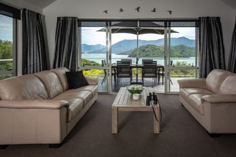 Photo of property in 16 Lawrence Street, Havelock, 7100