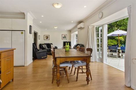 Photo of property in 7 Jessmae Place, Hillcrest, Auckland, 0627