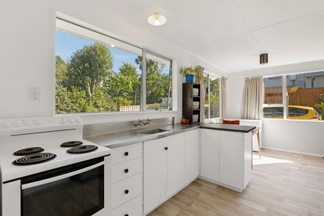 Photo of property in 4 Bromley Place, Westown, New Plymouth, 4310