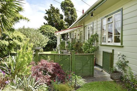 Photo of property in 27 Chester Street, Levin, 5510