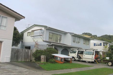 Photo of property in 5 Bowline Place, Whitby, Porirua, 5024