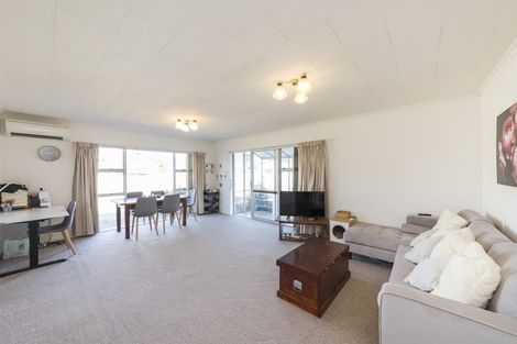 Photo of property in 81a Vogel Street, Roslyn, Palmerston North, 4414