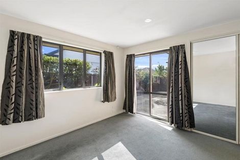 Photo of property in 1 Roche Avenue, Upper Riccarton, Christchurch, 8041