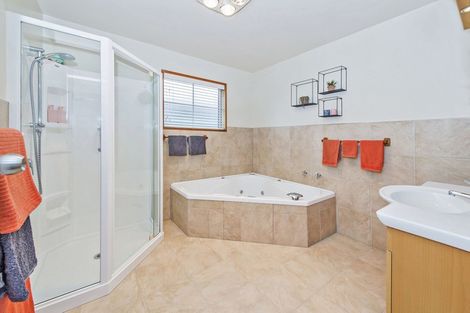 Photo of property in 65 Anglesea Avenue, Parklands, Christchurch, 8083