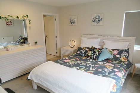 Photo of property in 25a Pupuke Road, Birkenhead, Auckland, 0627