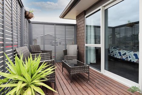 Photo of property in 1 Routhan Way, Carterton, 5713