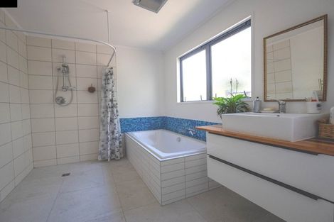 Photo of property in 32 Toetoe Road, Otaika, Whangarei, 0170