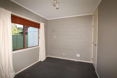Photo of property in 1a Dolbear Street, Titirangi, Auckland, 0604