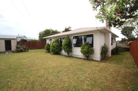Photo of property in 7 Elm Grove, Westown, New Plymouth, 4310