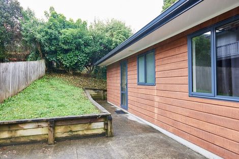 Photo of property in 30 Redwood Drive, Massey, Auckland, 0614