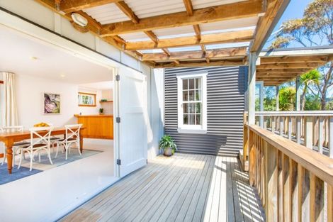 Photo of property in 1a Rakaunui Street, Raglan, 3297