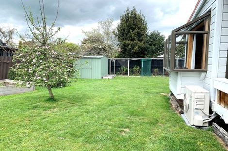 Photo of property in 50 Mckenzie Street, Geraldine, 7930