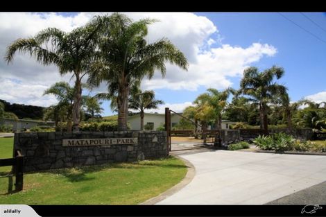 Photo of property in 2 Edgewater Place, Matapouri, Whangarei, 0173