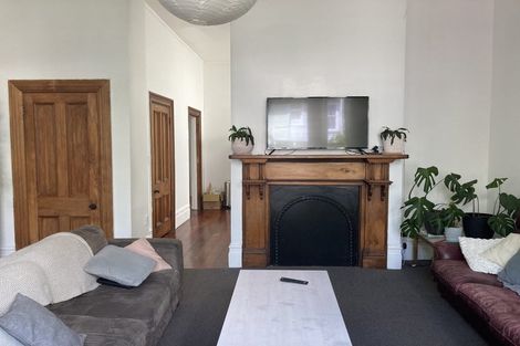 Photo of property in 15 Myrtle Crescent, Mount Cook, Wellington, 6021