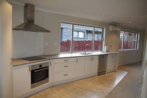 Photo of property in 14 Binda Place, Botany Downs, Auckland, 2010