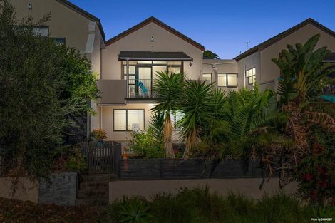 Photo of property in 4/62 Fernhill Way, Oteha, Auckland, 0632