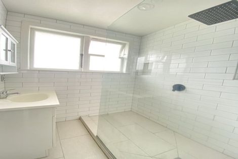 Photo of property in 48 Arimu Road, Papakura, 2110