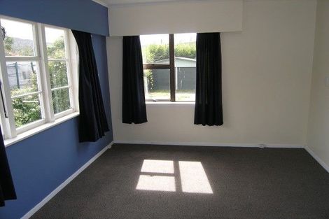 Photo of property in 152 Wainuiomata Road, Wainuiomata, Lower Hutt, 5014