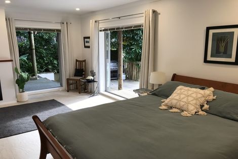 Photo of property in 44 Colmar Road, Mellons Bay, Auckland, 2014