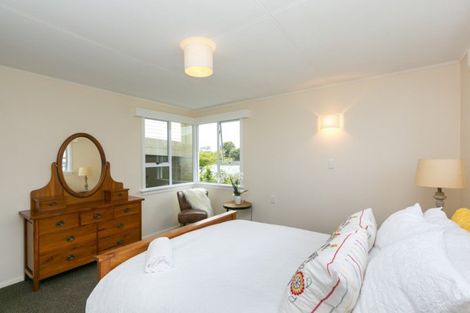 Photo of property in 18 Gisborne Terrace, Opunake, 4616