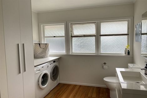 Photo of property in 2/59a Milton Road, Mount Eden, Auckland, 1024