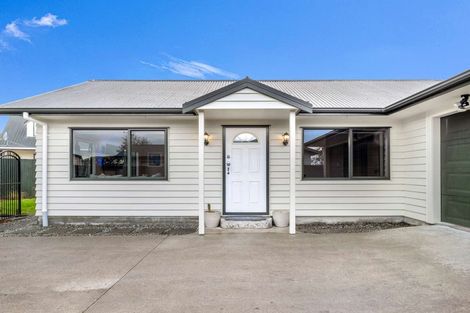 Photo of property in 34 Dahlstrom Grove, Kelvin Grove, Palmerston North, 4414