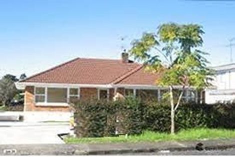 Photo of property in 8 Kay Road, Manurewa, Auckland, 2102