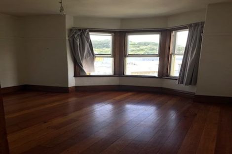 Photo of property in 4 Myrtle Crescent, Mount Cook, Wellington, 6021