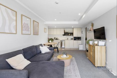 Photo of property in Nouvo Apartments, 2a/21 Rugby Street, Mount Cook, Wellington, 6021