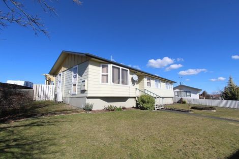 Photo of property in 8 Wairoa Place, Tokoroa, 3420