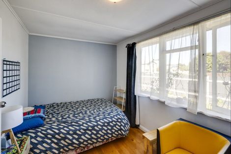 Photo of property in 1240 Cunningham Crescent, Mayfair, Hastings, 4122