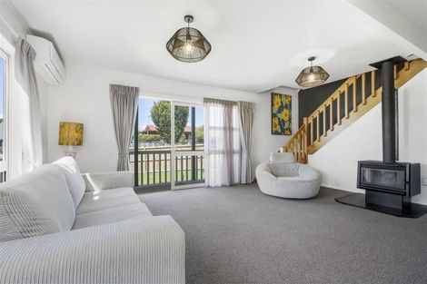 Photo of property in 4 Essendon Court, Glenview, Hamilton, 3206