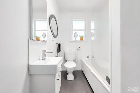 Photo of property in 1/5 Hall Grove, Ebdentown, Upper Hutt, 5018