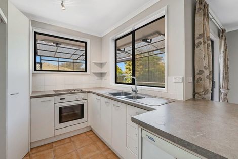 Photo of property in 65 Cabeleigh Drive, Helensville, 0800