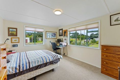 Photo of property in 3 Toi Street, Otaki Beach, Otaki, 5512